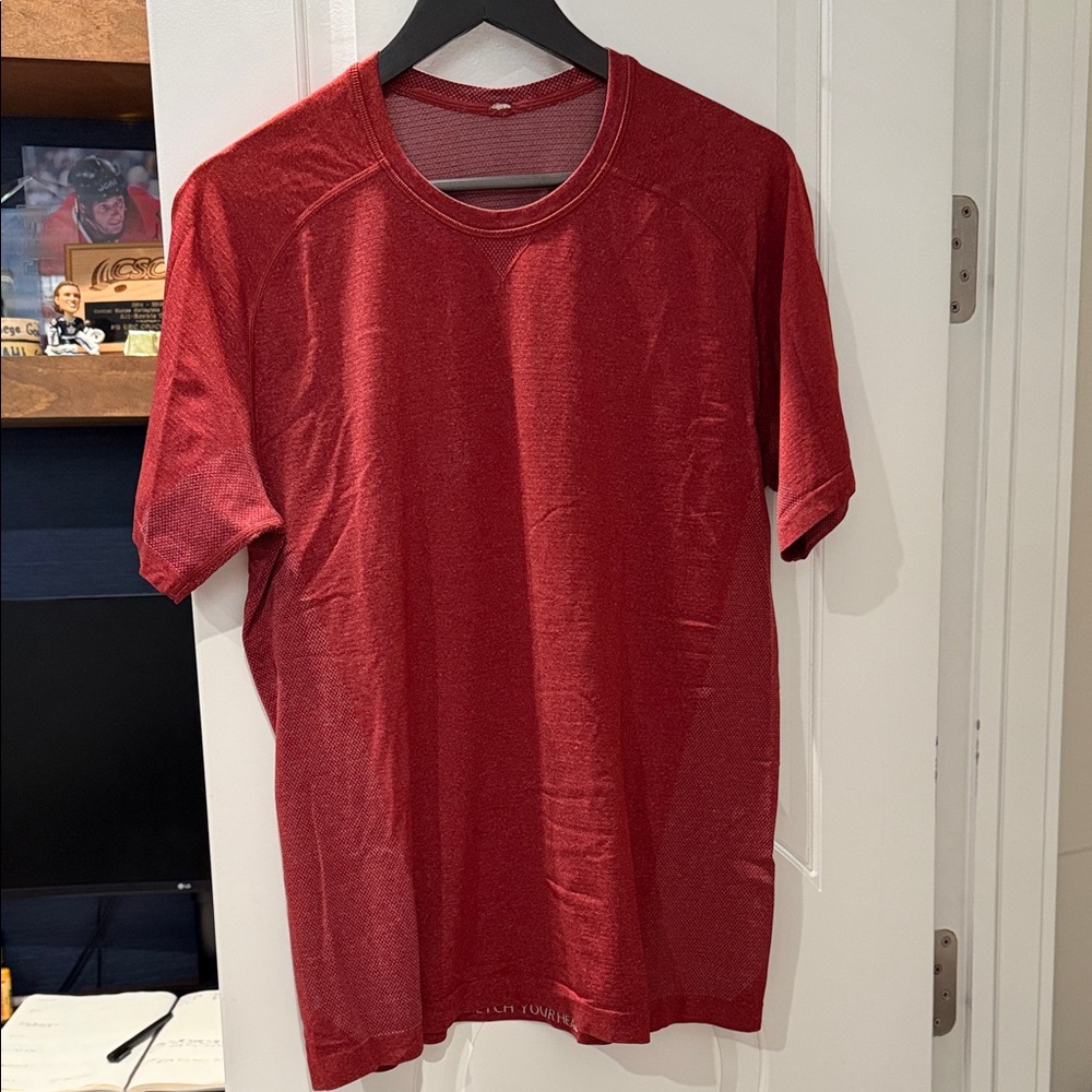 Lululemon Metal Vent T-Shirt